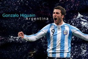 世界杯万人空巷：足球盛宴掀起狂潮，世界杯足球赛如火如荼地进行