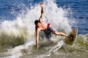 自由搏击赛事注重选手文化素养展示，自由搏击参赛