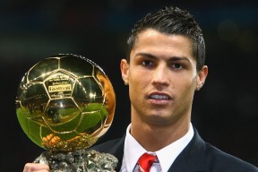 巴西队在南美预赛中保持领先，晋级几无悬念