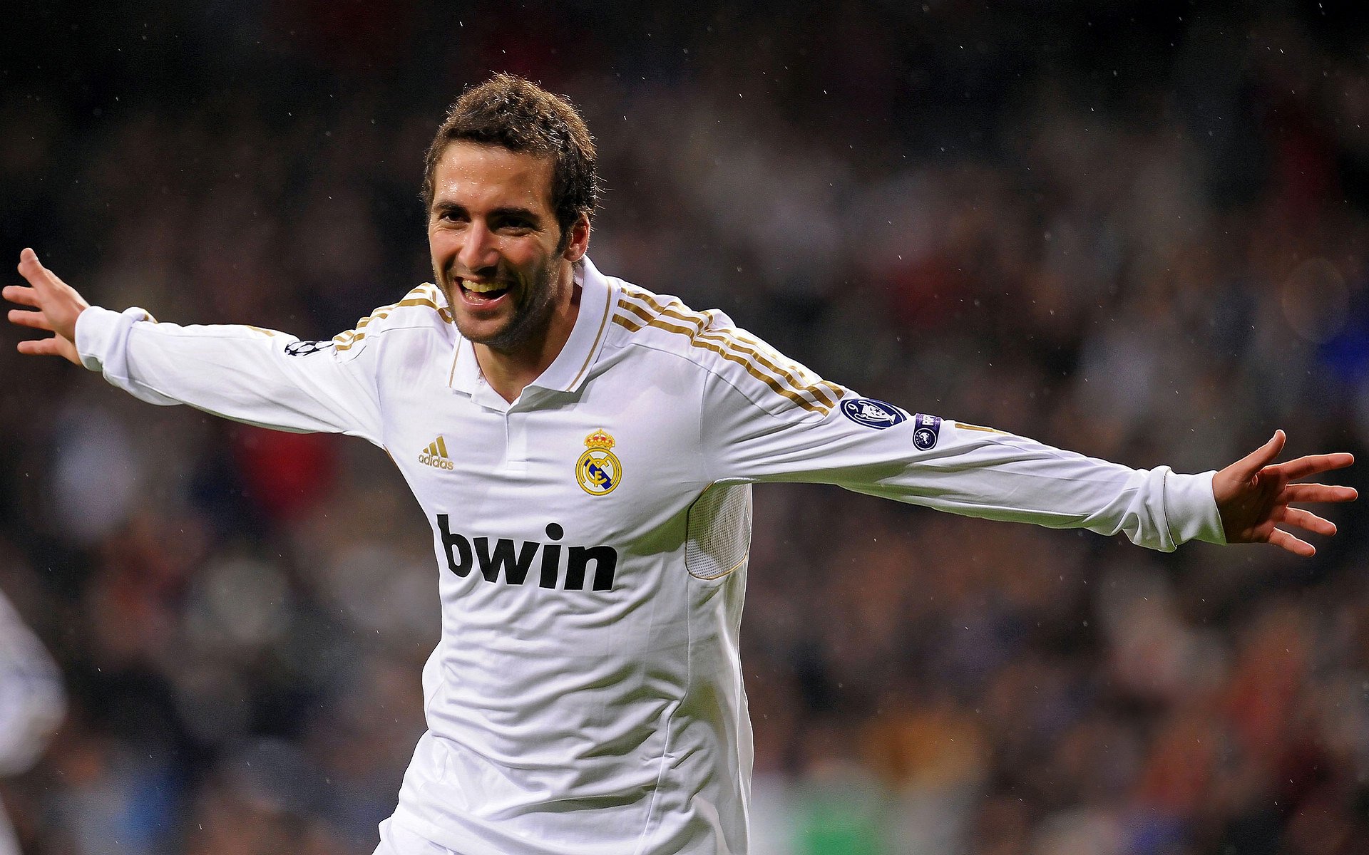 中超联赛中国青年队战平 技术分析提升关键，中超青年球员