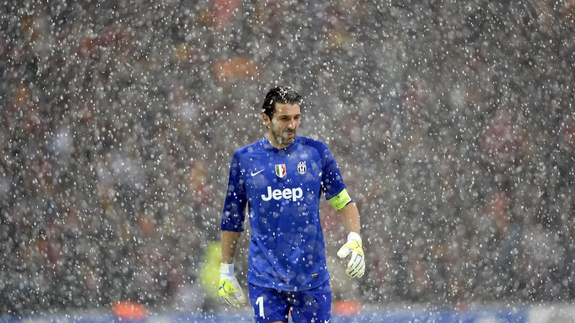 欧洲杯终极宿命对决：战术布局与现场表现完美结合，欧洲杯12日终极对决